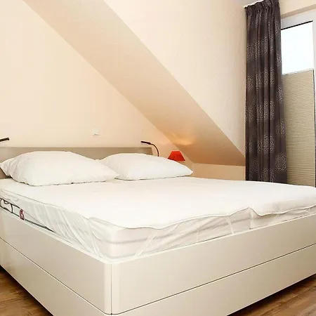 Stettiner Str 41-43 Whg 1 דירה *